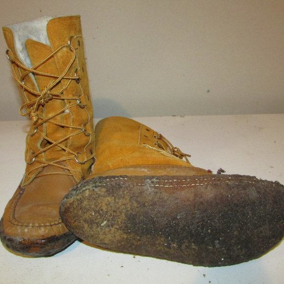 VINTAGE Genuine Leather Mukluks - Sz 7-8 - Picture 2 of 3